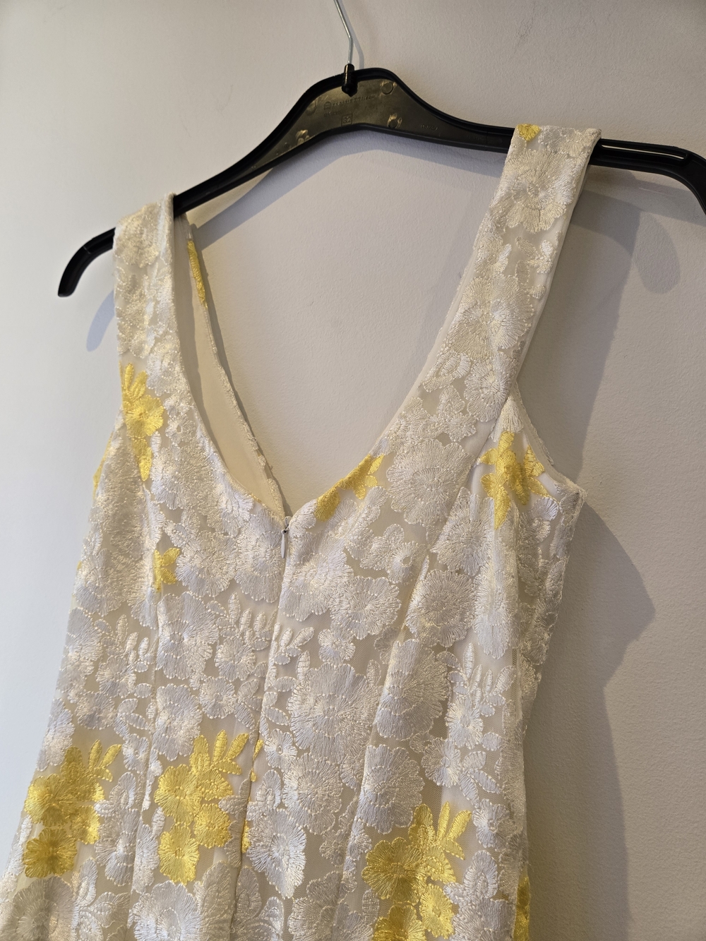 Dress the Population White and Yellow Floral Lace V-Neck Fit & Flare Midi Dress - Picture 9 of 12